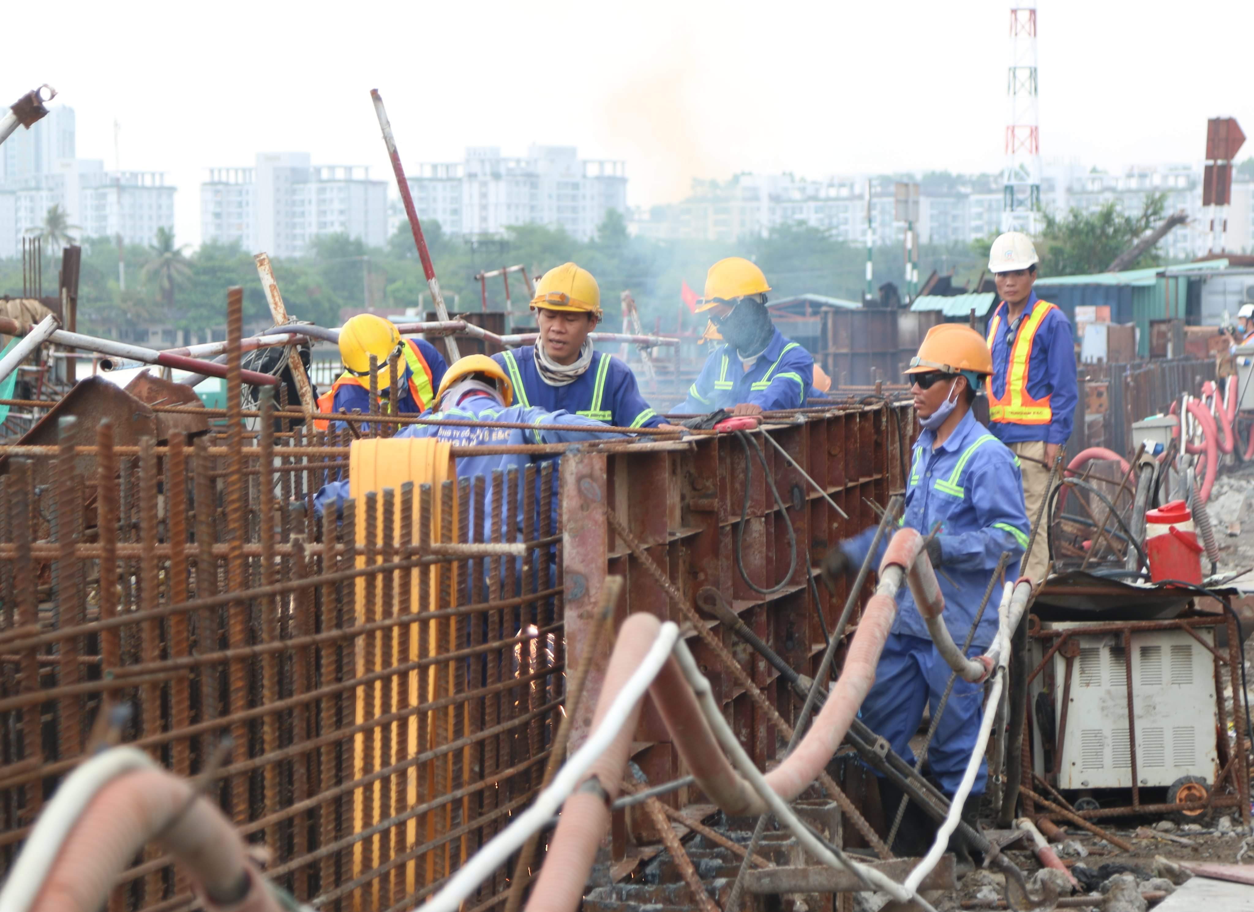 Vì sao dự án giải quyết ngập do triều khu vực TP.HCM lại chậm tiến độ thực hiện?